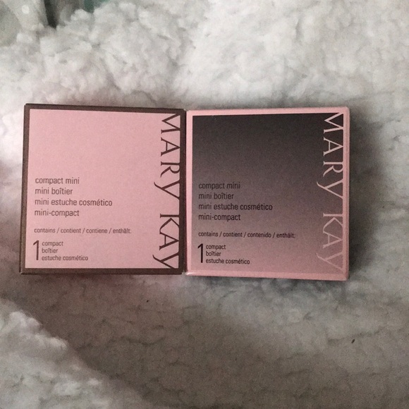 Mary Kay Other - 🚨HP PICK 1/4/17 Mary Kay Compact Mini (unfilled)